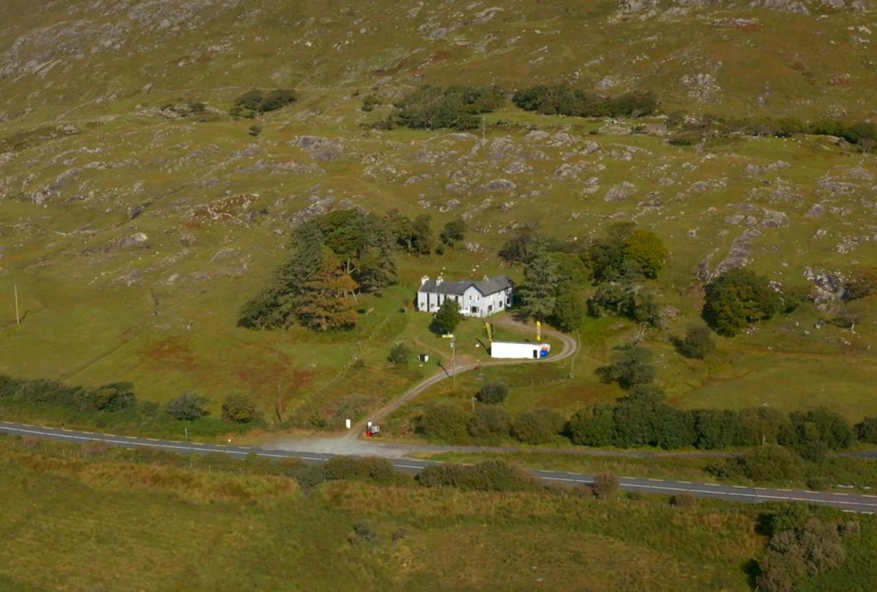 Ben Lettery Hostel Ballynahinch Eksteriør bilde