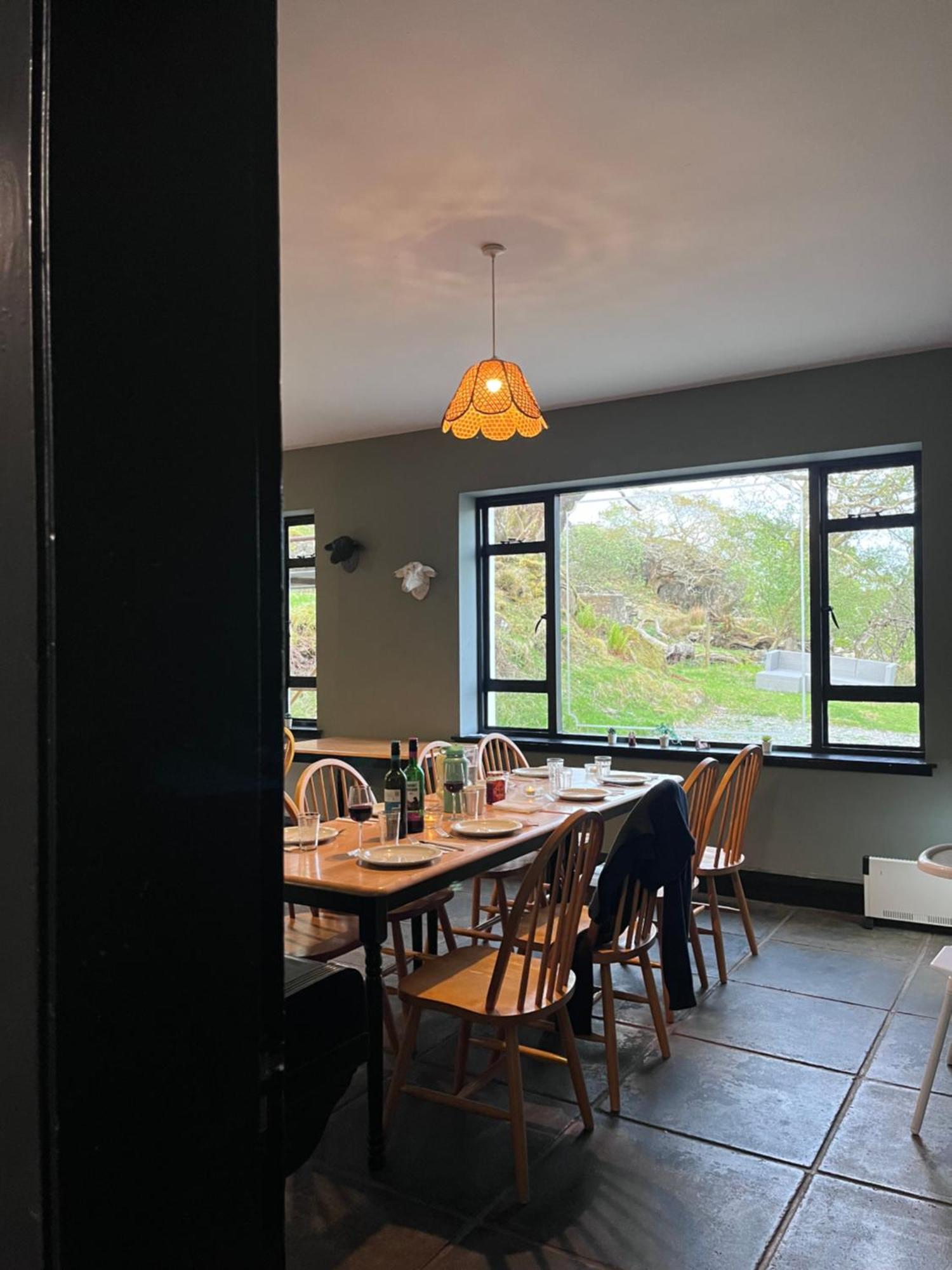Ben Lettery Hostel Ballynahinch Eksteriør bilde