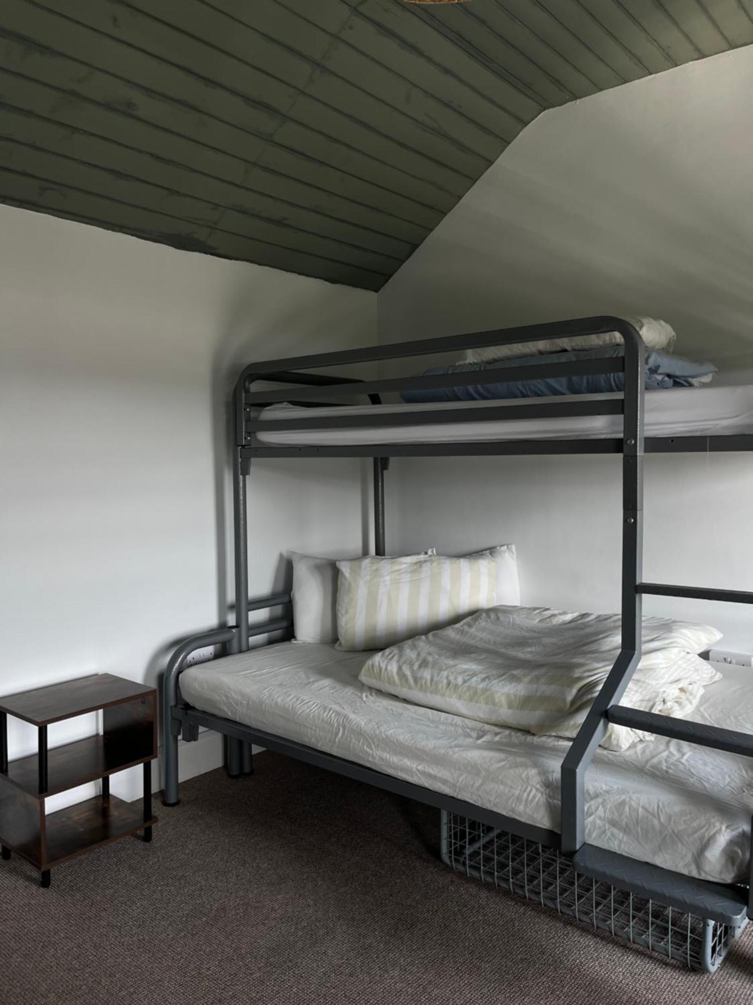 Ben Lettery Hostel Ballynahinch Eksteriør bilde